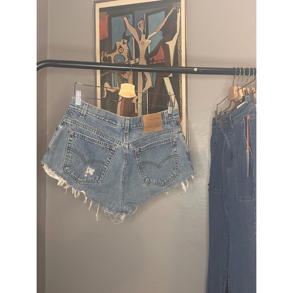 Vintage Levi 550 Light Wash Cutoffs - Picture 4 of 7